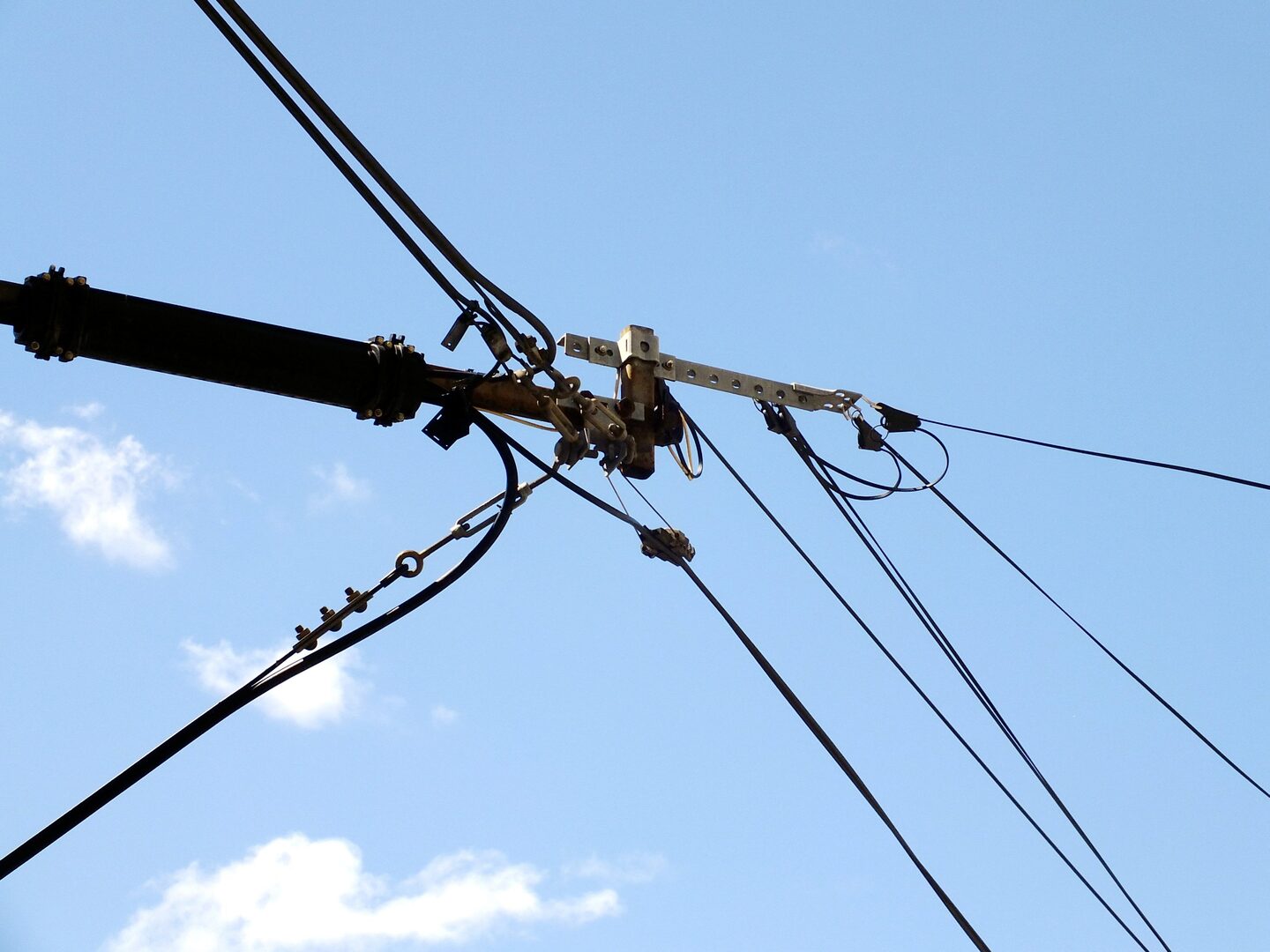 découvrez tout sur les lignes téléphoniques : leur fonctionnement, les différents types disponibles, et comment elles peuvent répondre à vos besoins en communication. informez-vous sur les offres et les technologies modernes qui améliorent votre expérience téléphonique.