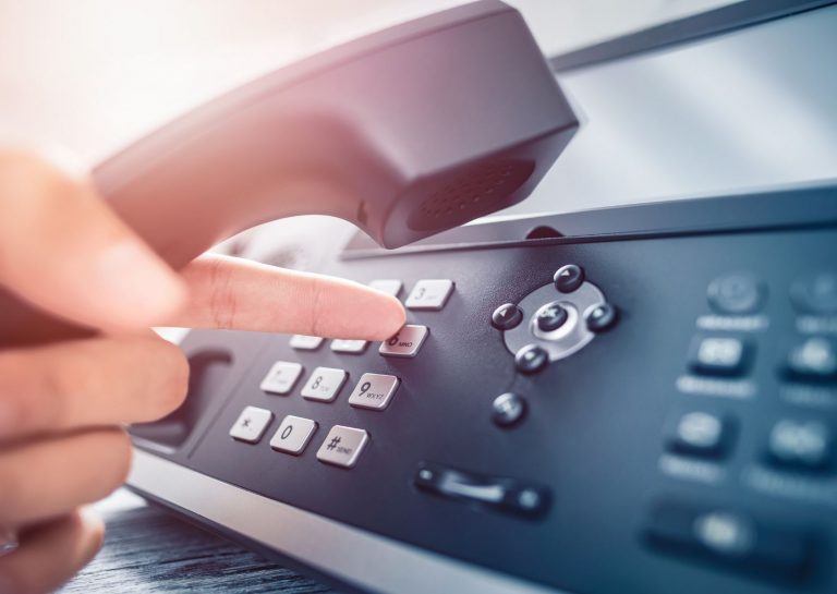 avantages-et-inconvenients-du-telephone-ip-1 Téléphone en ip : avantages et inconvénients à connaître