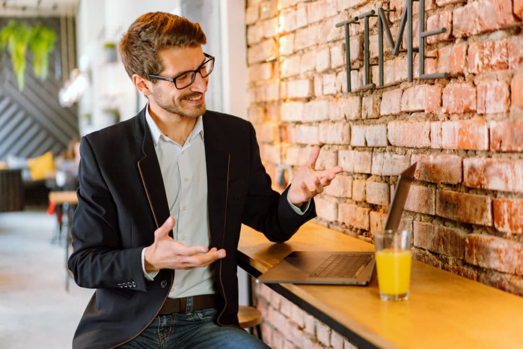 reunion-telephonique-efficace Réunion téléphonique : points clés et astuces pour une communication efficace